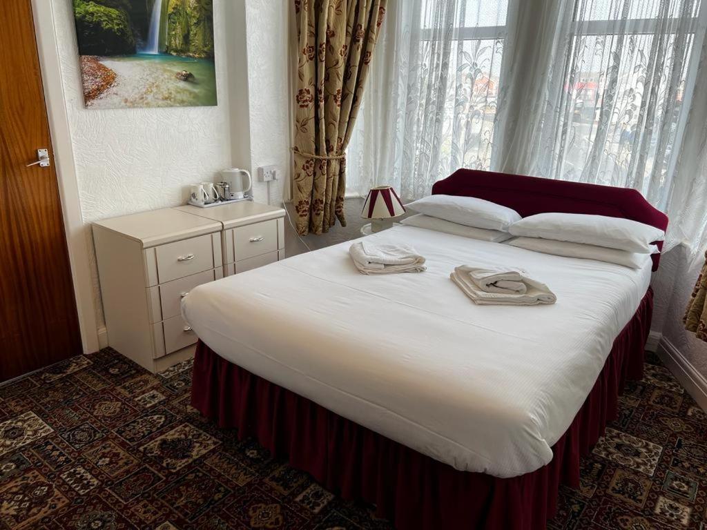 Delton Hotel Μπλάκπουλ Εξωτερικό φωτογραφία