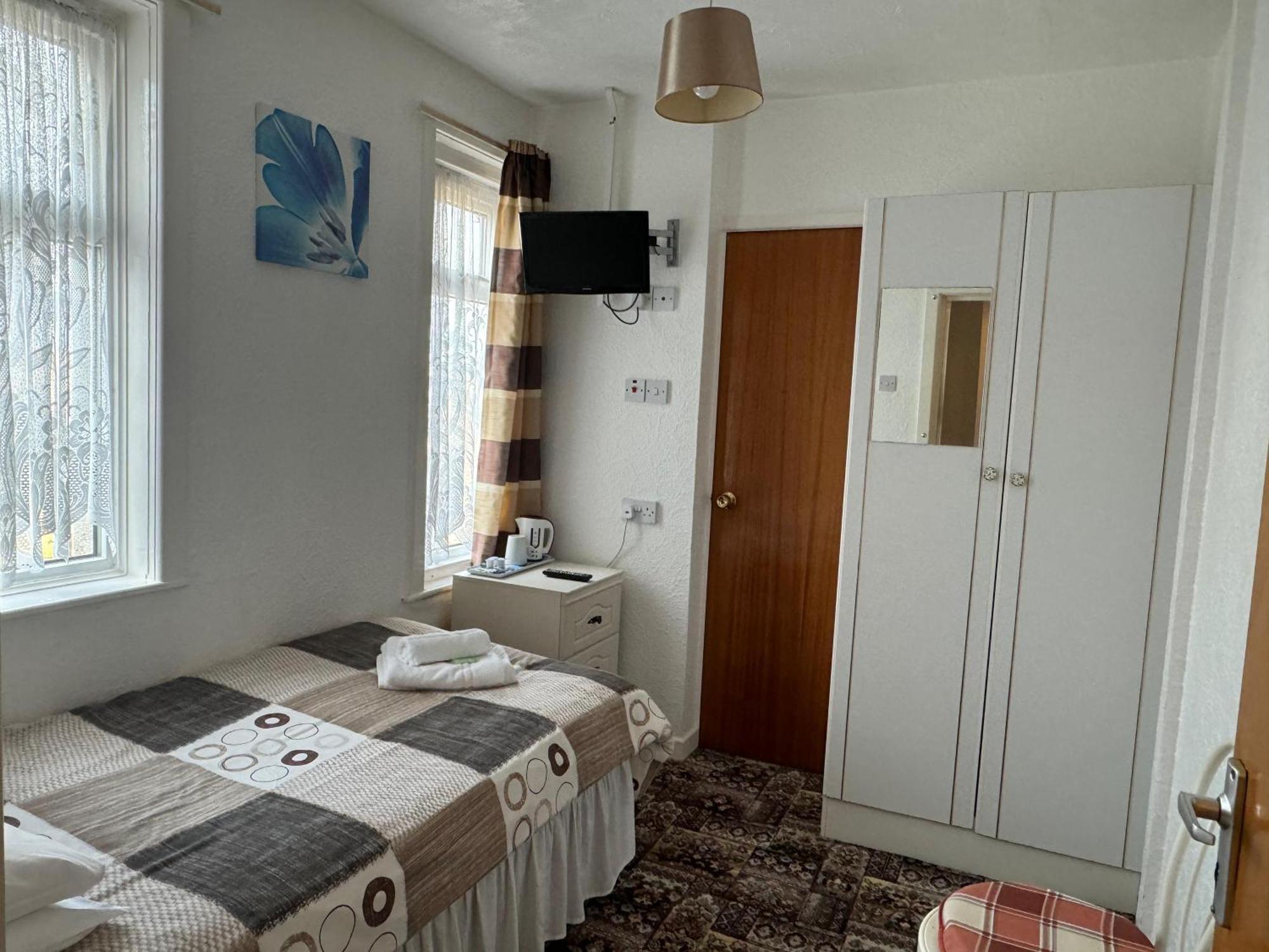 Delton Hotel Μπλάκπουλ Εξωτερικό φωτογραφία
