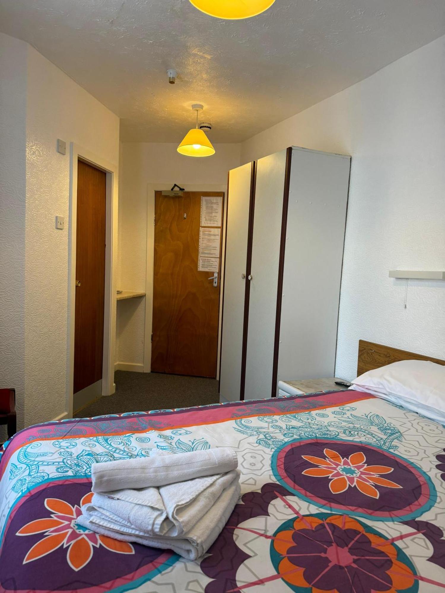 Delton Hotel Μπλάκπουλ Εξωτερικό φωτογραφία